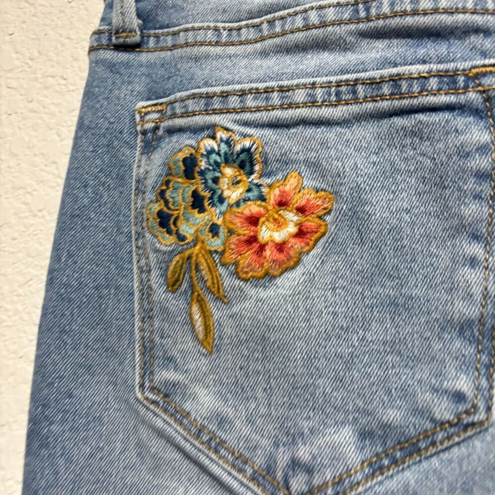 Driftwood Women's Colette Crop Jeans 26 Blue‎ Raw Hem Cuffed Floral Embroidered - Picture 6 of 8